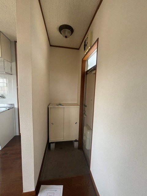ドミール杉田 玄関