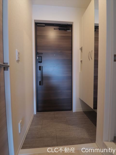 ジェンティーレ・トリヤマⅢ 玄関