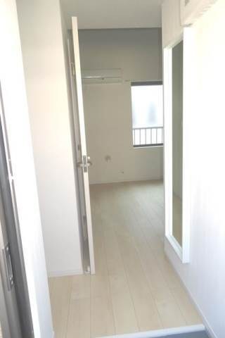 チャーリーハウス 玄関