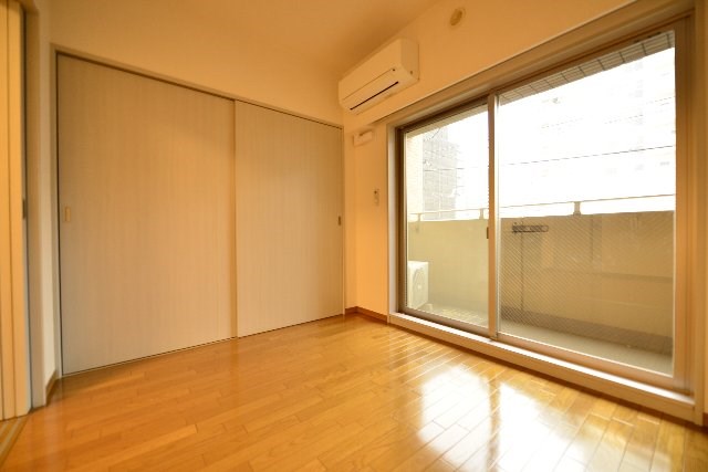 T・O BLDG 1st ベッドルーム