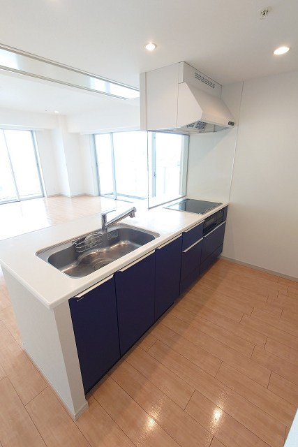 パシフィックロイヤルコートみなとみらいオーシャンタワー  キッチン