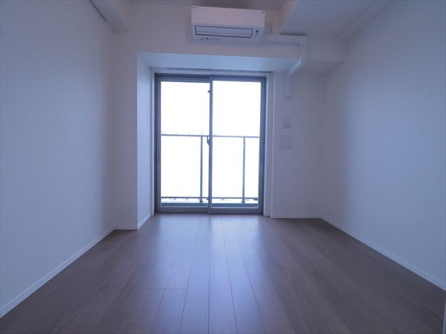 オーパスホームズ南行徳 リビング