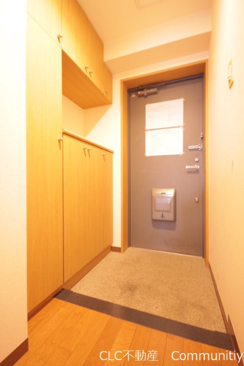 グランドパレス37 玄関