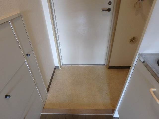 アルカサル堀江 玄関