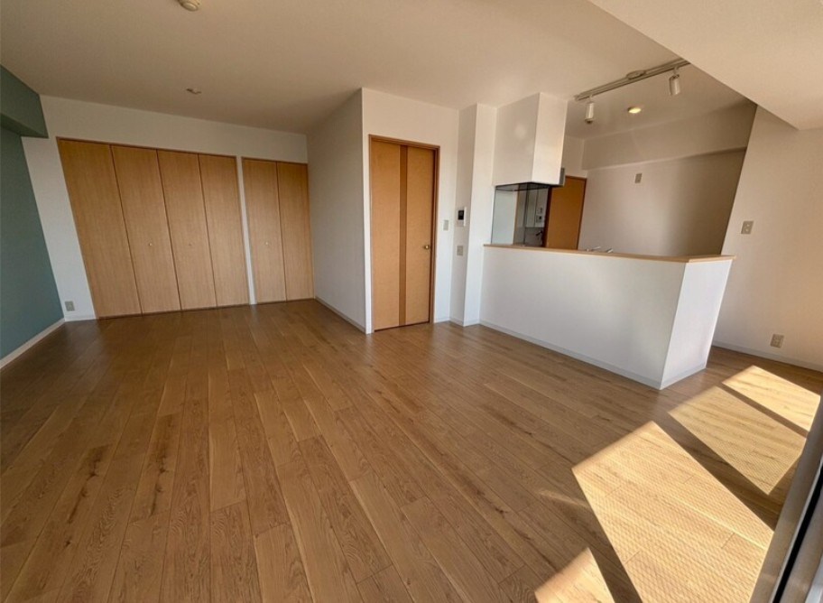 TLRレジデンス磯子駅前 リビング