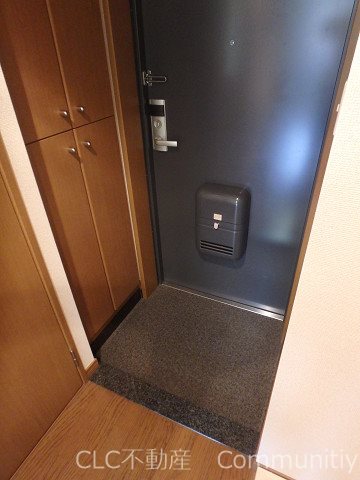 ＣＢレジデンス行徳 玄関