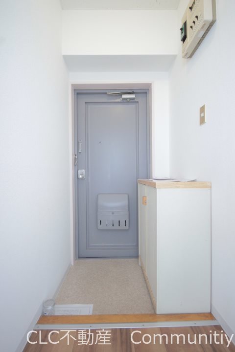 セレクトハウス山三 玄関