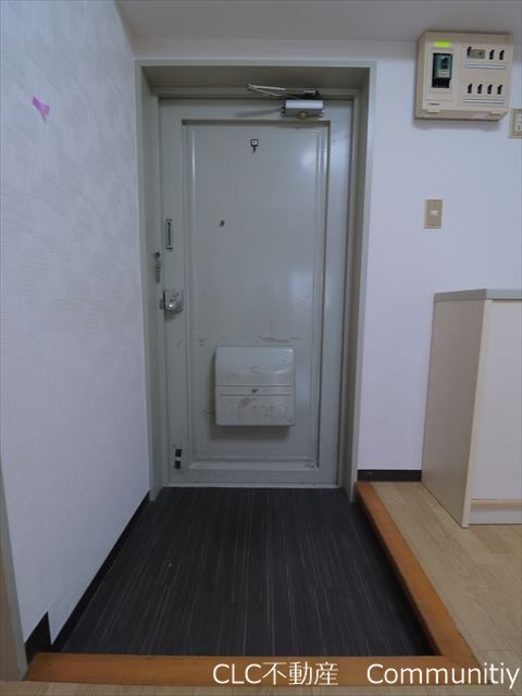 セレクトハウス山三 玄関