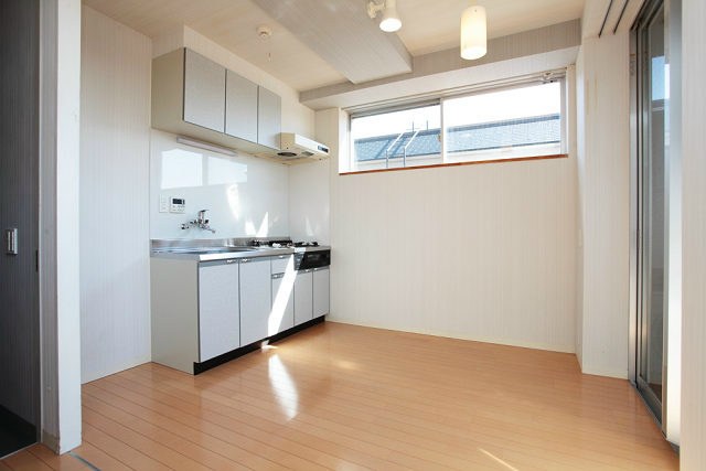 メゾンサカエ リビング