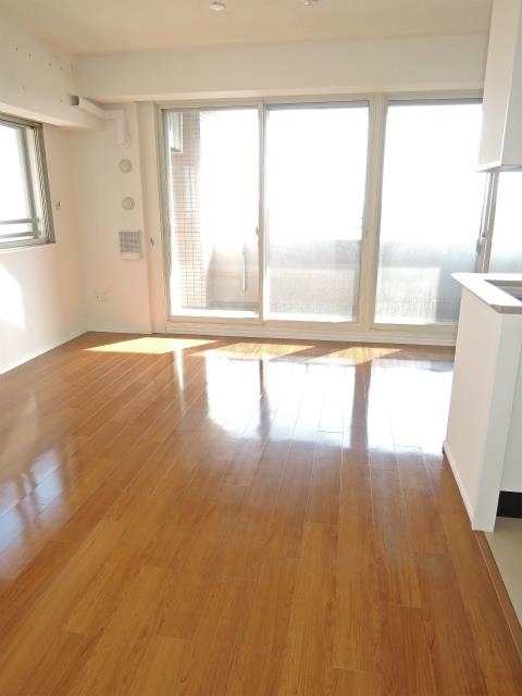 カワサキアイランドスイート リビング