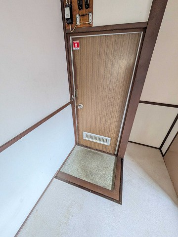 栗谷コーポ 玄関