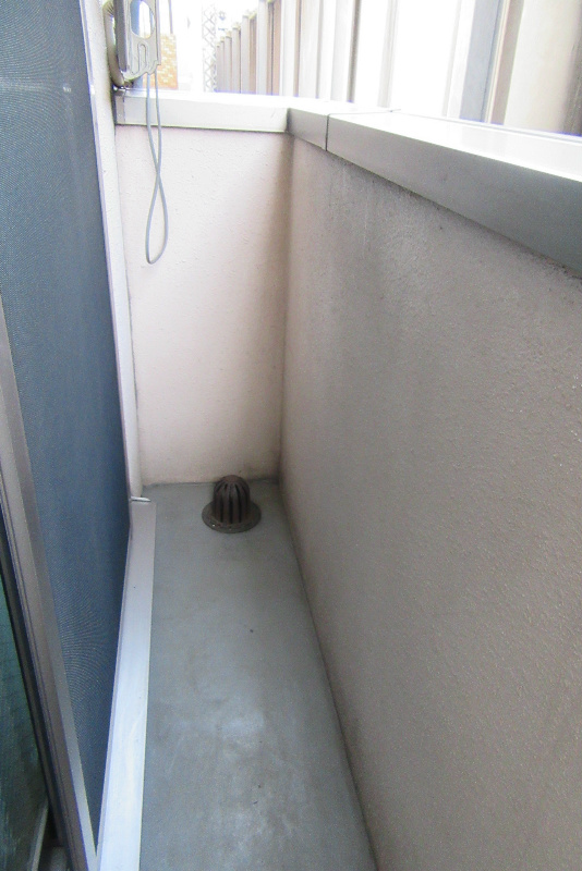 リフィナ横浜新杉田  ベランダ