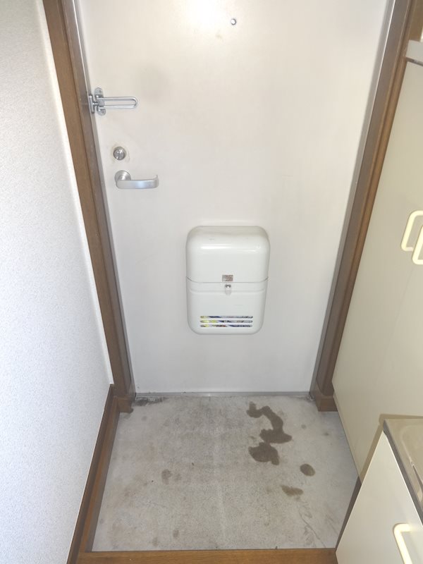アミューズ磯子壱番館 玄関