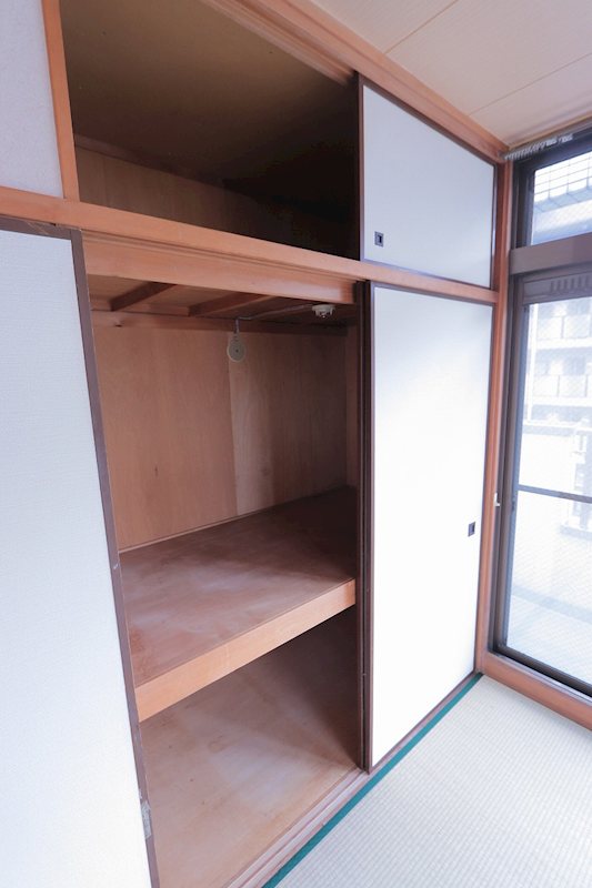 千葉県船橋市海神町南１丁目 収納