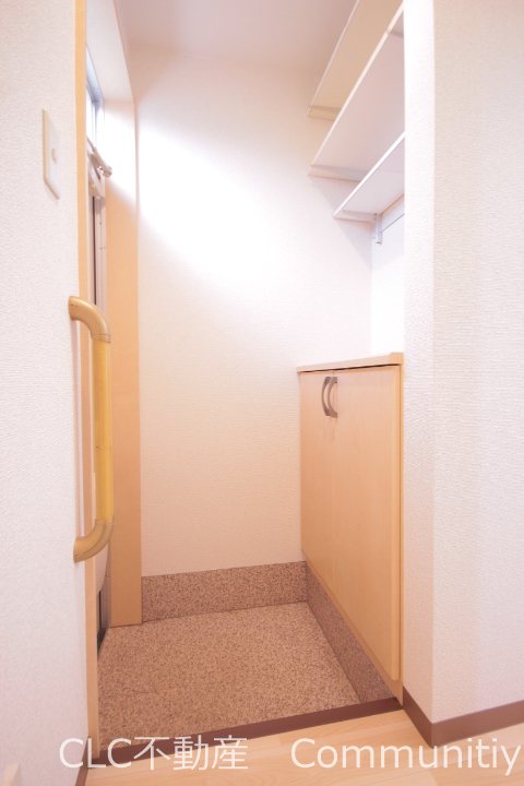 フォレスト  玄関