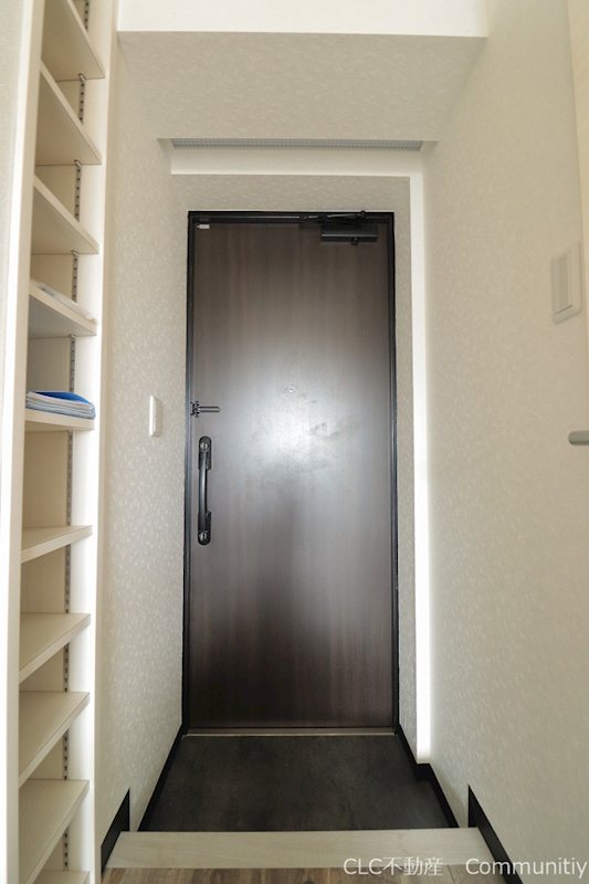 フォセット南行徳 玄関