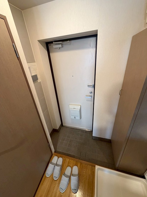 GONハイム 玄関