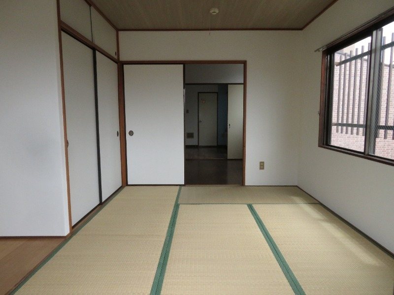 ベッドルーム