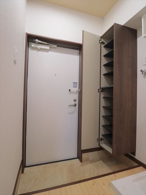 エスペラールⅢ 玄関