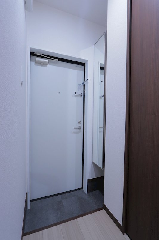 エテルノア 玄関