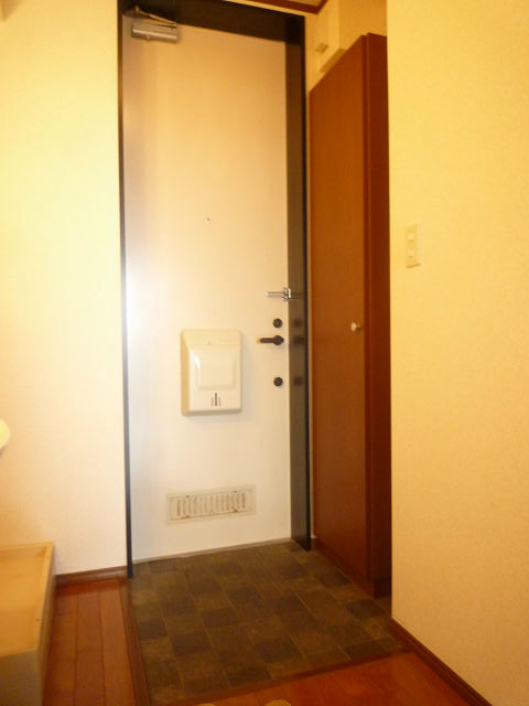 グランドルシェＫ 玄関