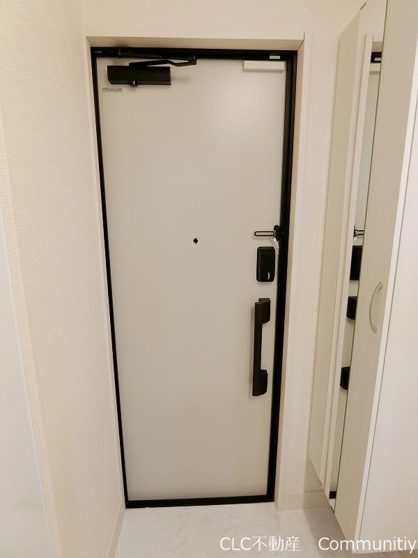 ヴェルデ塩焼 玄関