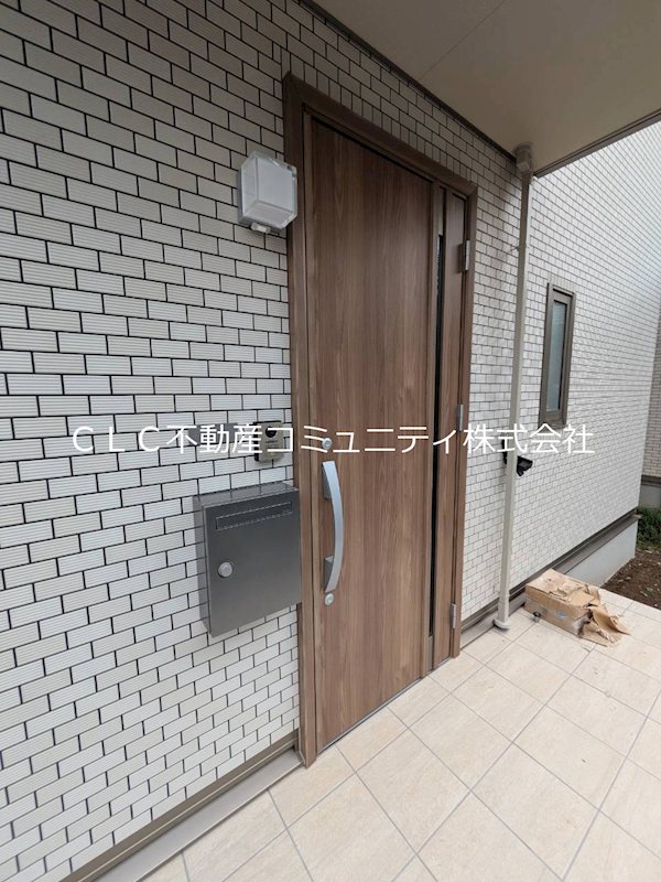 神奈川県横浜市磯子区磯子４丁目 エントランス