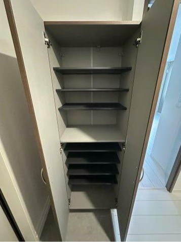 ベイルームプレミア金沢八景 玄関