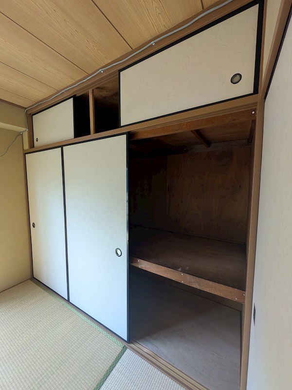 神奈川県横浜市鶴見区下末吉４丁目 収納