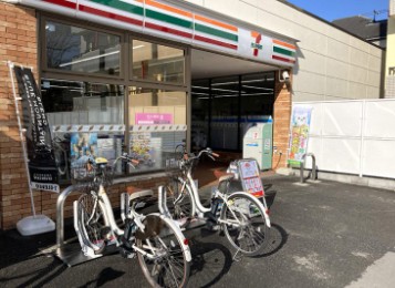 神奈川県横浜市鶴見区下末吉４丁目 コンビニ