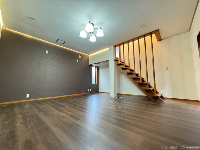 西船７丁目戸建 リビング