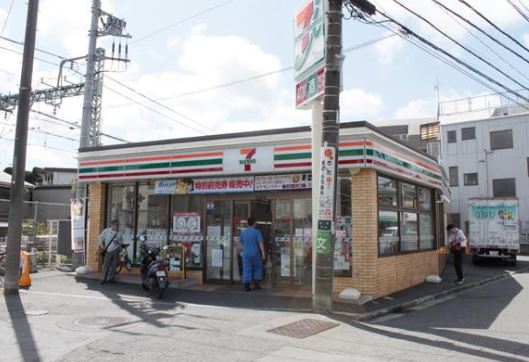 杉本ビル コンビニ