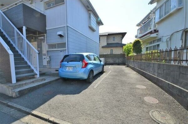 神奈川県横浜市金沢区釜利谷東３丁目 駐車場