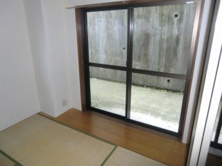 神奈川県横浜市金沢区釜利谷東３丁目 ベランダ