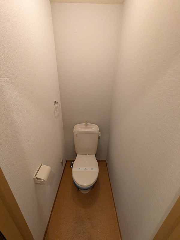 神奈川県横須賀市追浜本町１丁目 トイレ