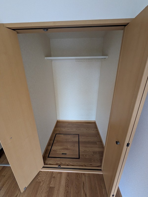 神奈川県横須賀市追浜本町１丁目 収納