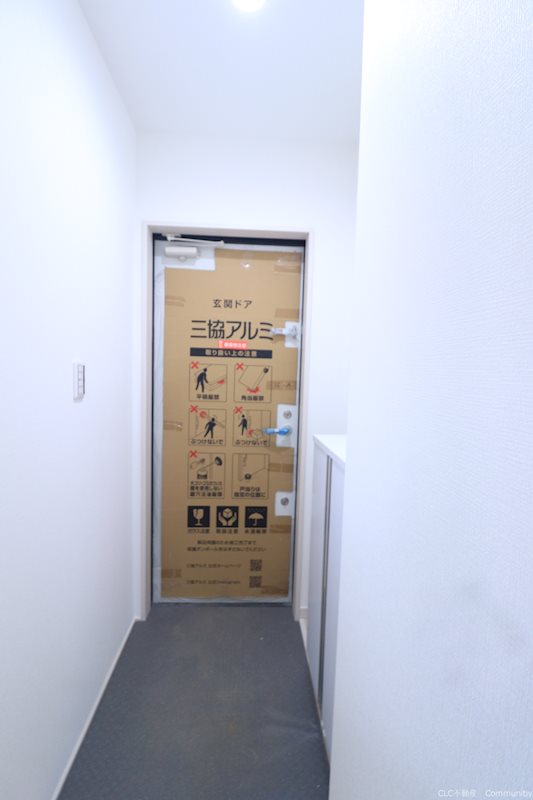 SKハウス 玄関