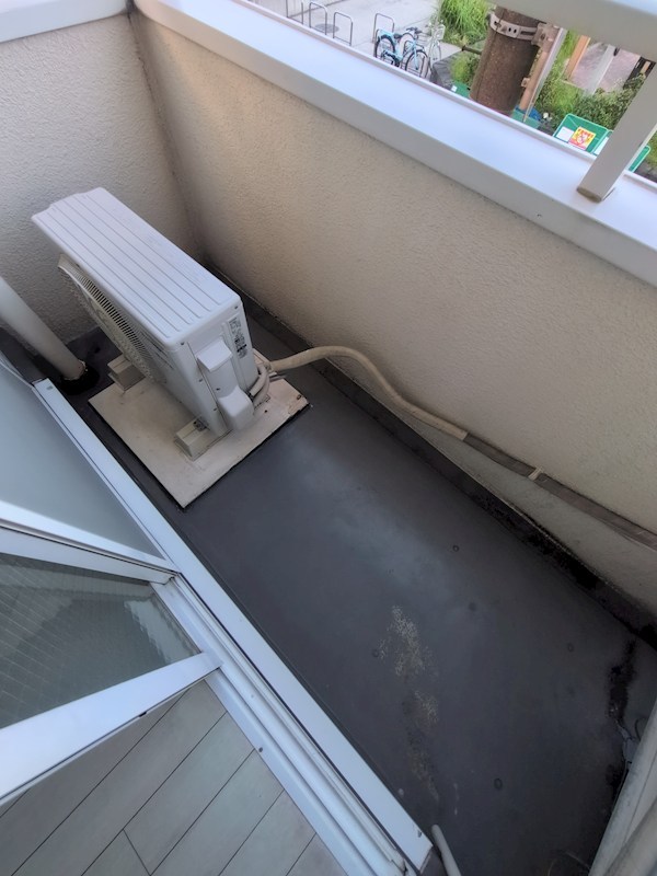 神奈川県横浜市鶴見区下野谷町２丁目 ベランダ