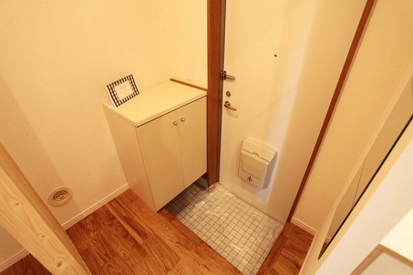 神奈川県横浜市鶴見区矢向２丁目 玄関