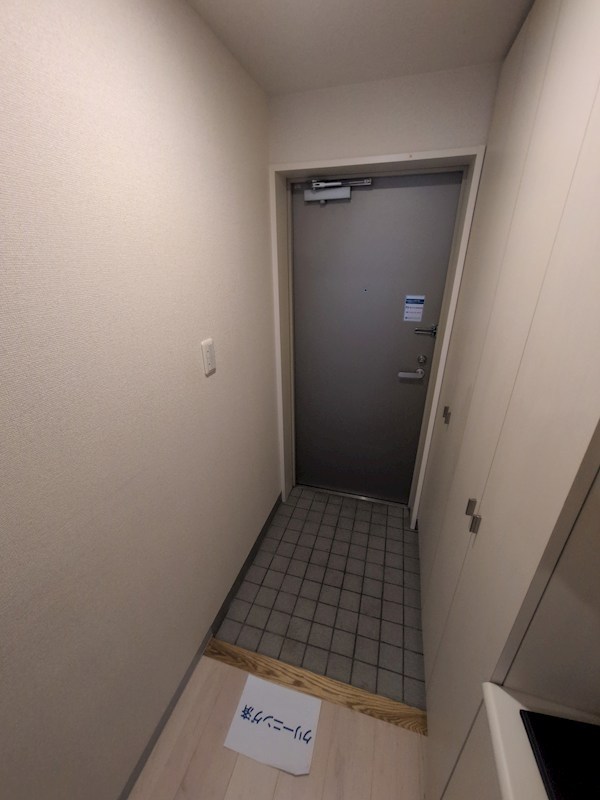 神奈川県川崎市川崎区小川町 玄関
