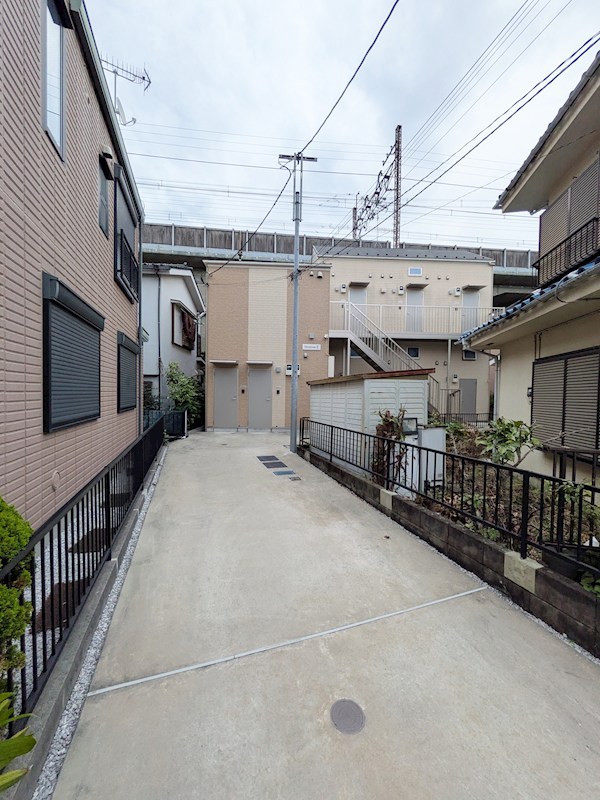 神奈川県横浜市磯子区杉田４丁目 エントランス
