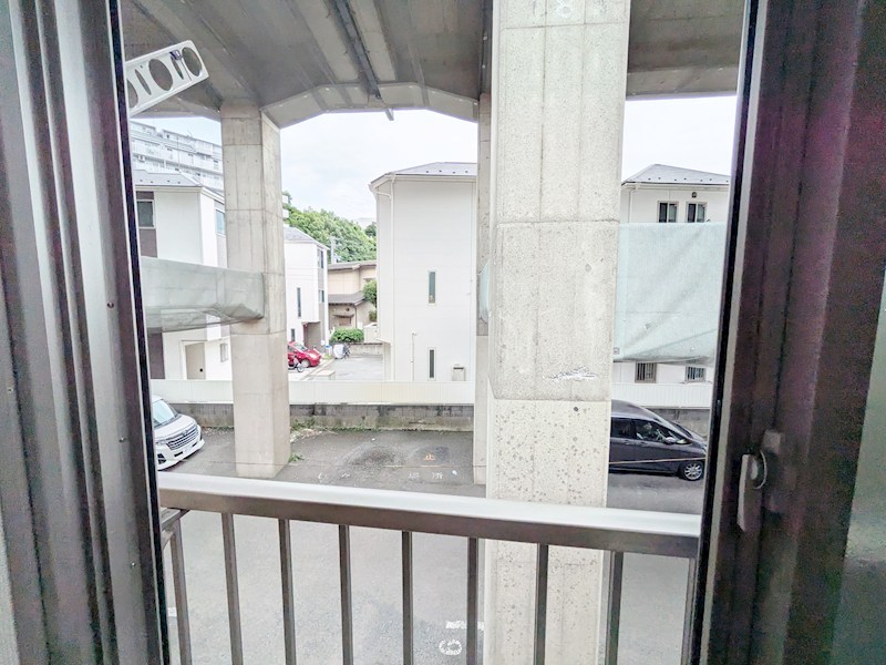 神奈川県横浜市磯子区杉田４丁目 ベランダ