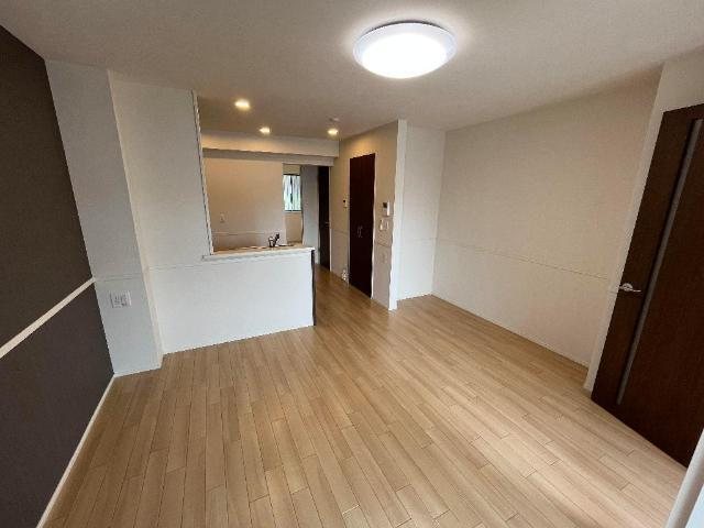 千葉県船橋市旭町１丁目 リビング