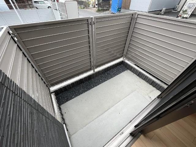 千葉県船橋市旭町１丁目 ベランダ