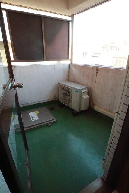 神奈川県横浜市鶴見区本町通３丁目 ベランダ