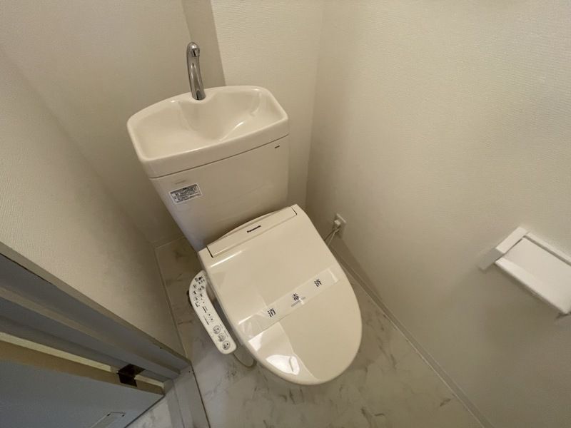 神奈川県横浜市鶴見区馬場６丁目 トイレ
