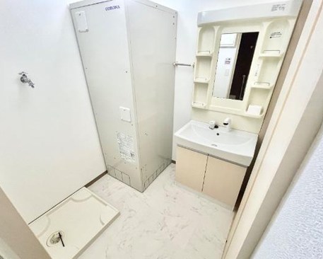 神奈川県横浜市金沢区釜利谷東４丁目 洗面所