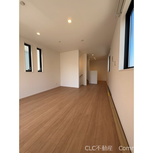 千葉県市川市相之川１丁目 リビング
