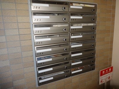 神奈川県横浜市金沢区富岡東５丁目 エントランス