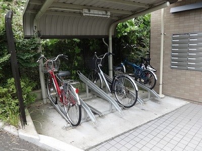 神奈川県横浜市金沢区富岡東５丁目 駐車場